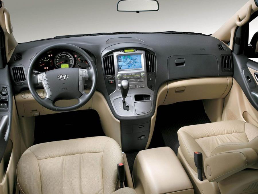 Торпедо Hyundai Grand Starex 2007 года  (фото 4 из 10)